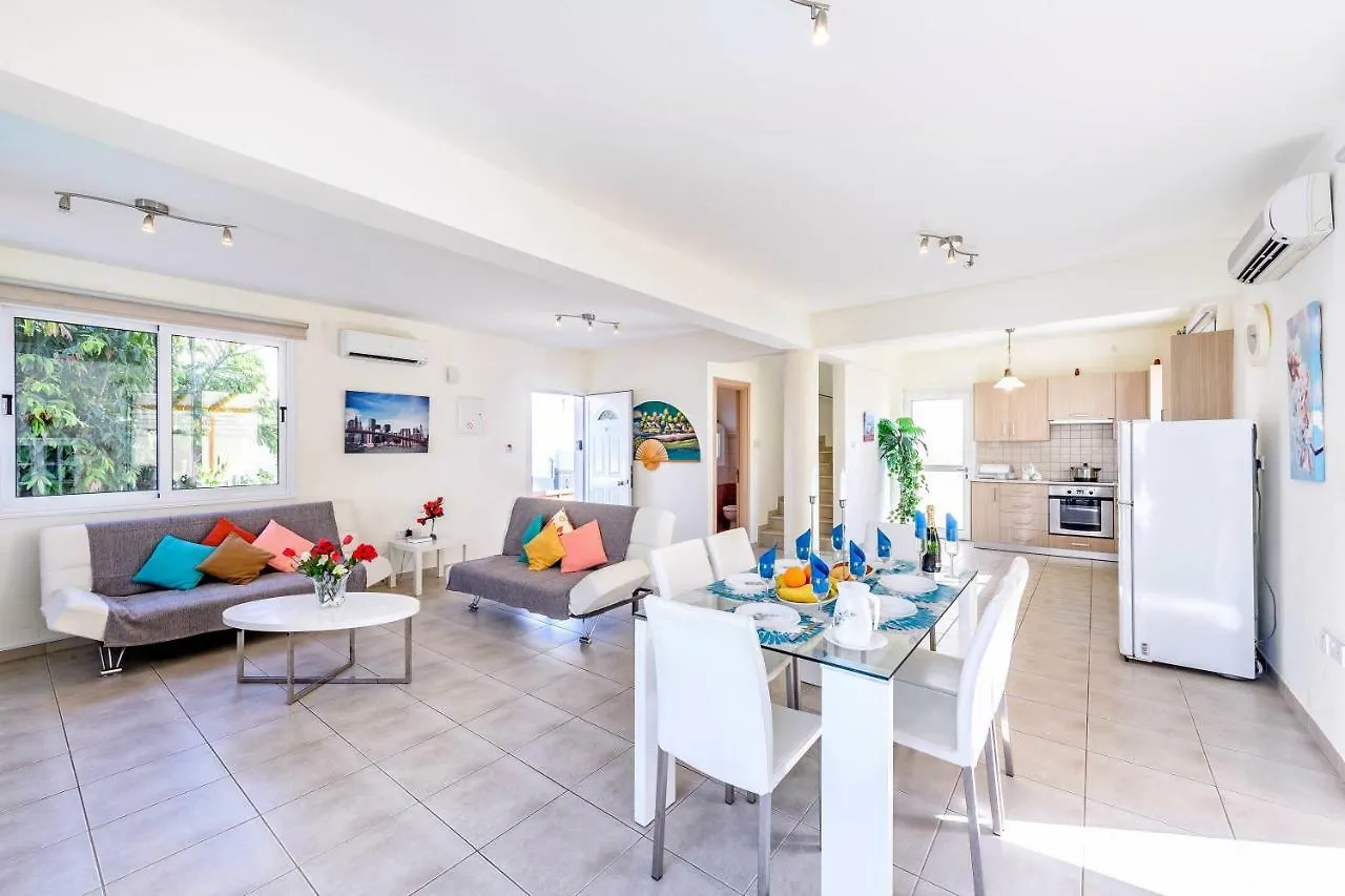 Galina Villas Protaras