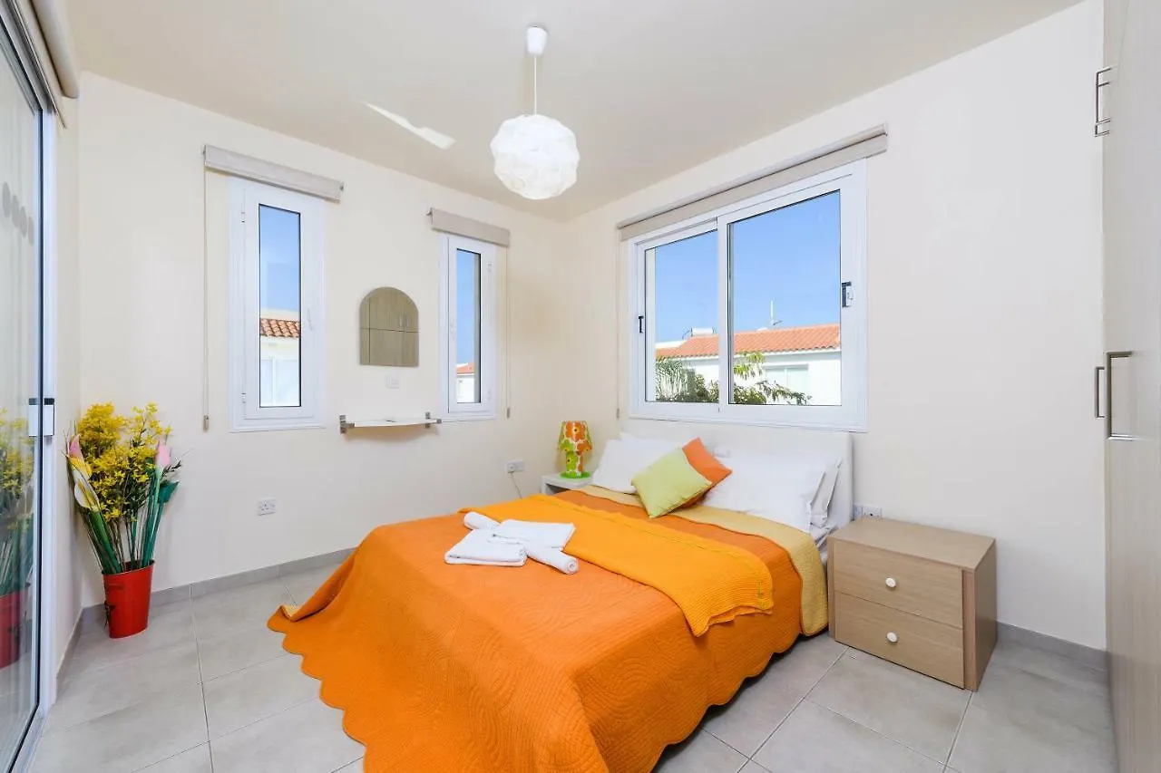 Galina Villas Protaras